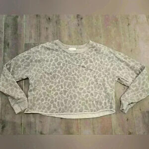 Colsie Leopard Print Crop Sweater